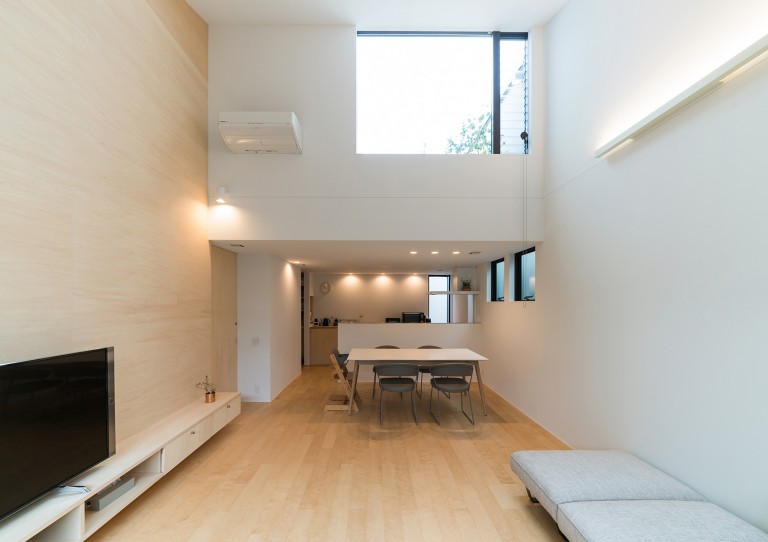 https://www.advance-architect.co.jp/works/2018/05/hhh2/